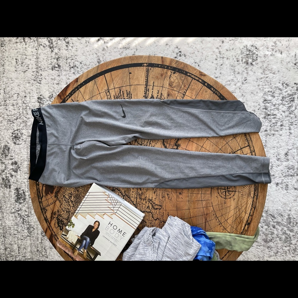 Nike compression leggings